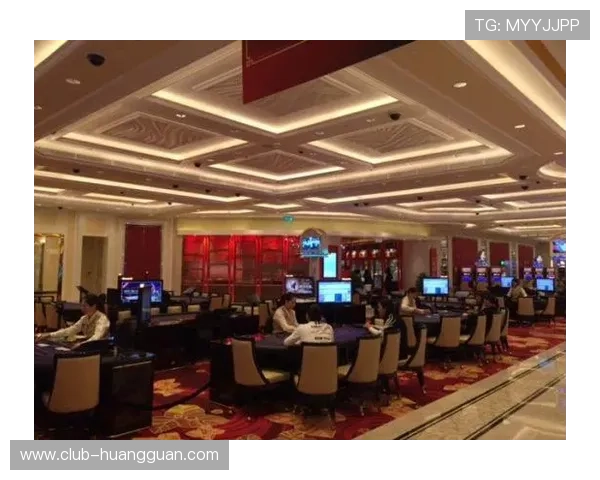 澳门皇冠赌场图片带你领略赌场夜晚繁华景象与精彩娱乐活动的高清画面